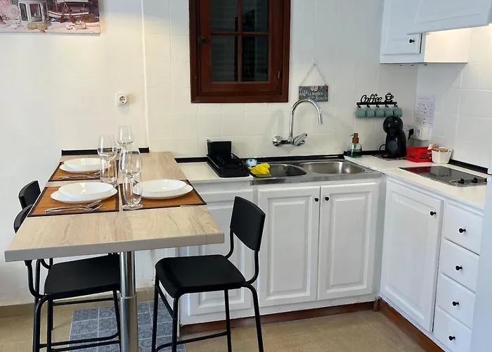 Cozy In Walk To Apartamento Son Xoriguer